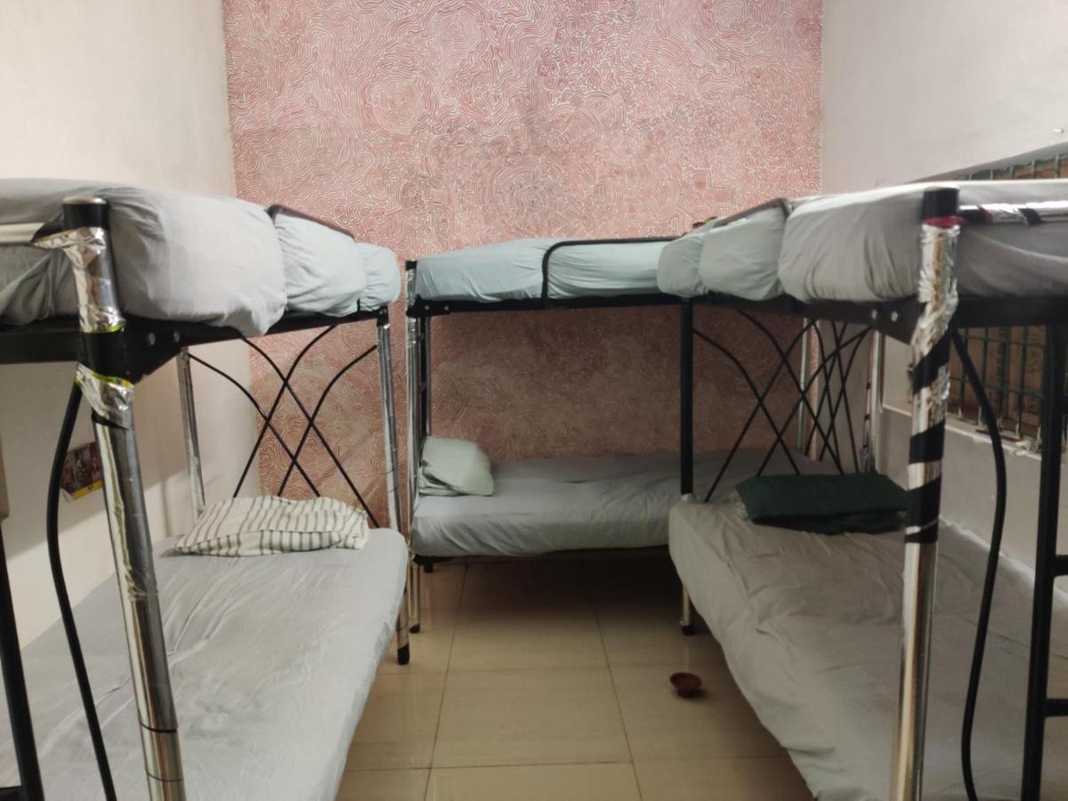 Peace Garden Hostel Ауровил Екстериор снимка