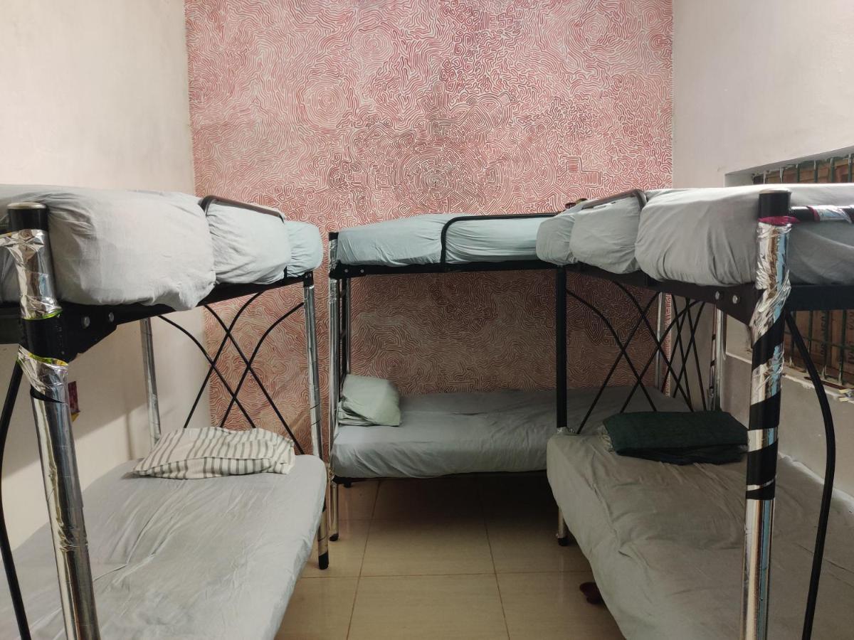 Peace Garden Hostel Ауровил Екстериор снимка