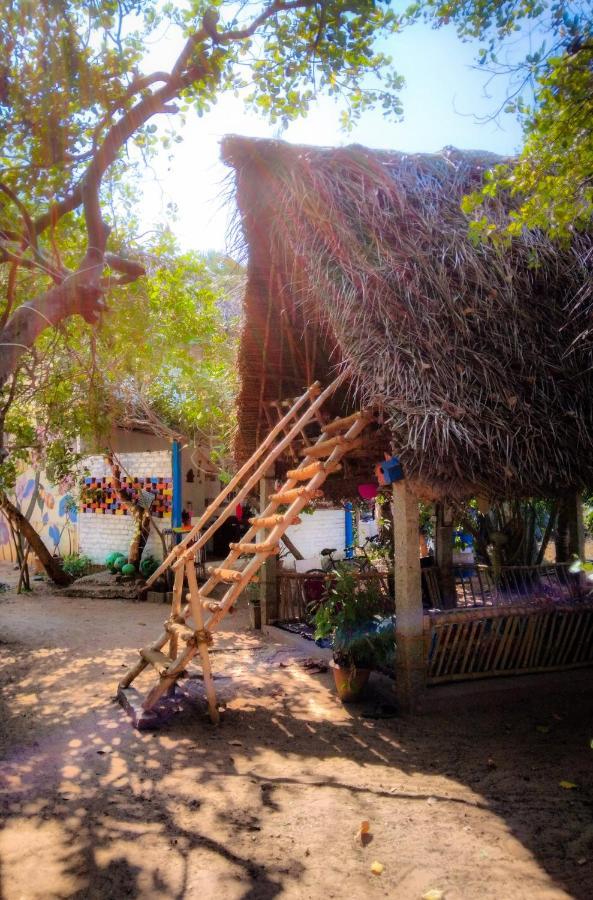 Peace Garden Hostel Ауровил Екстериор снимка