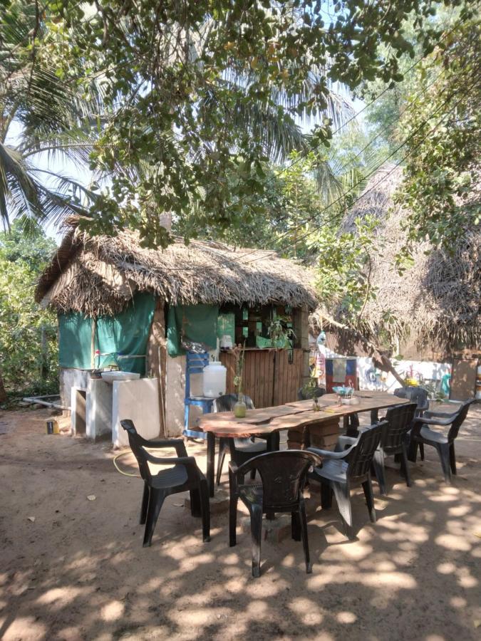 Peace Garden Hostel Ауровил Екстериор снимка