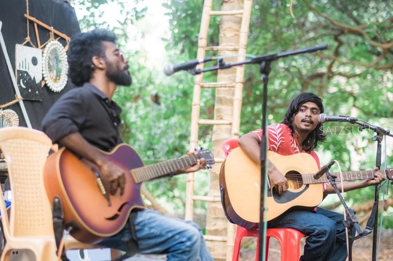 Peace Garden Hostel Ауровил Екстериор снимка